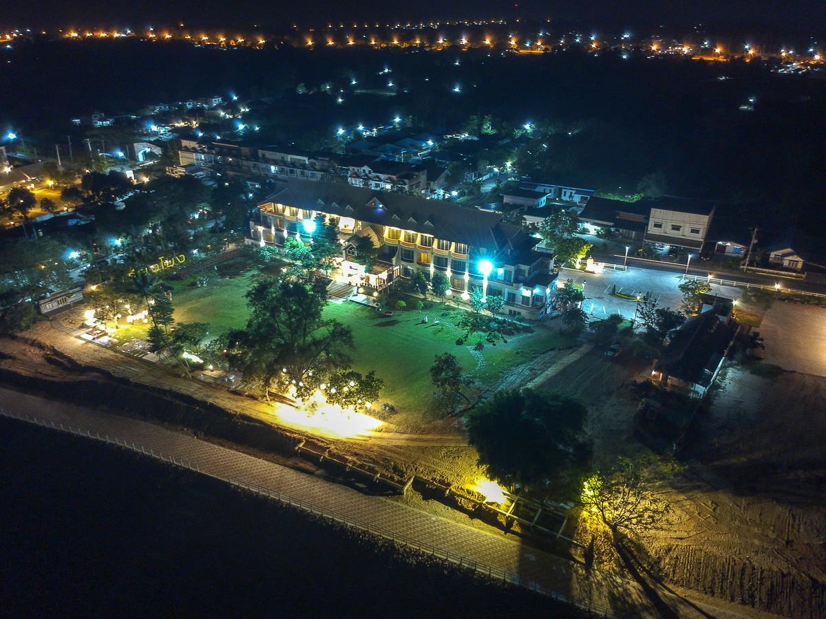 Vieng Khong Hotel Mukdahan Exterior foto
