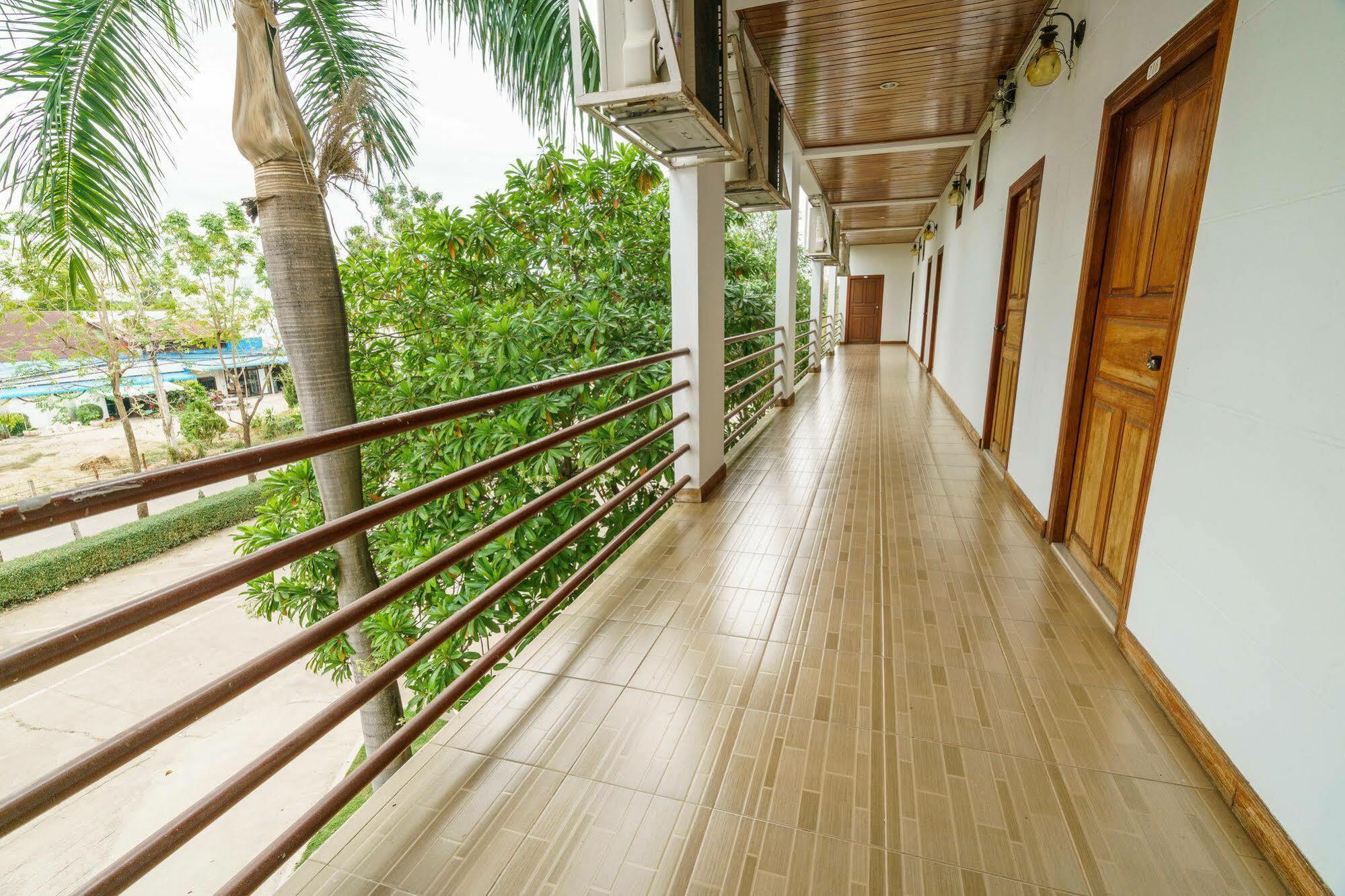 Vieng Khong Hotel Mukdahan Exterior foto