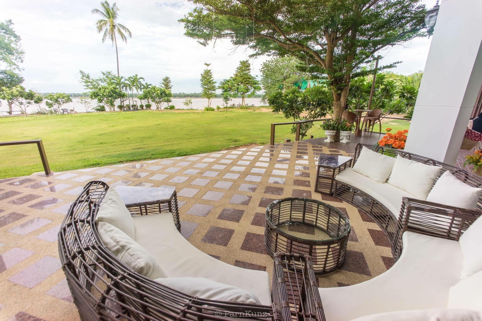 Vieng Khong Hotel Mukdahan Exterior foto