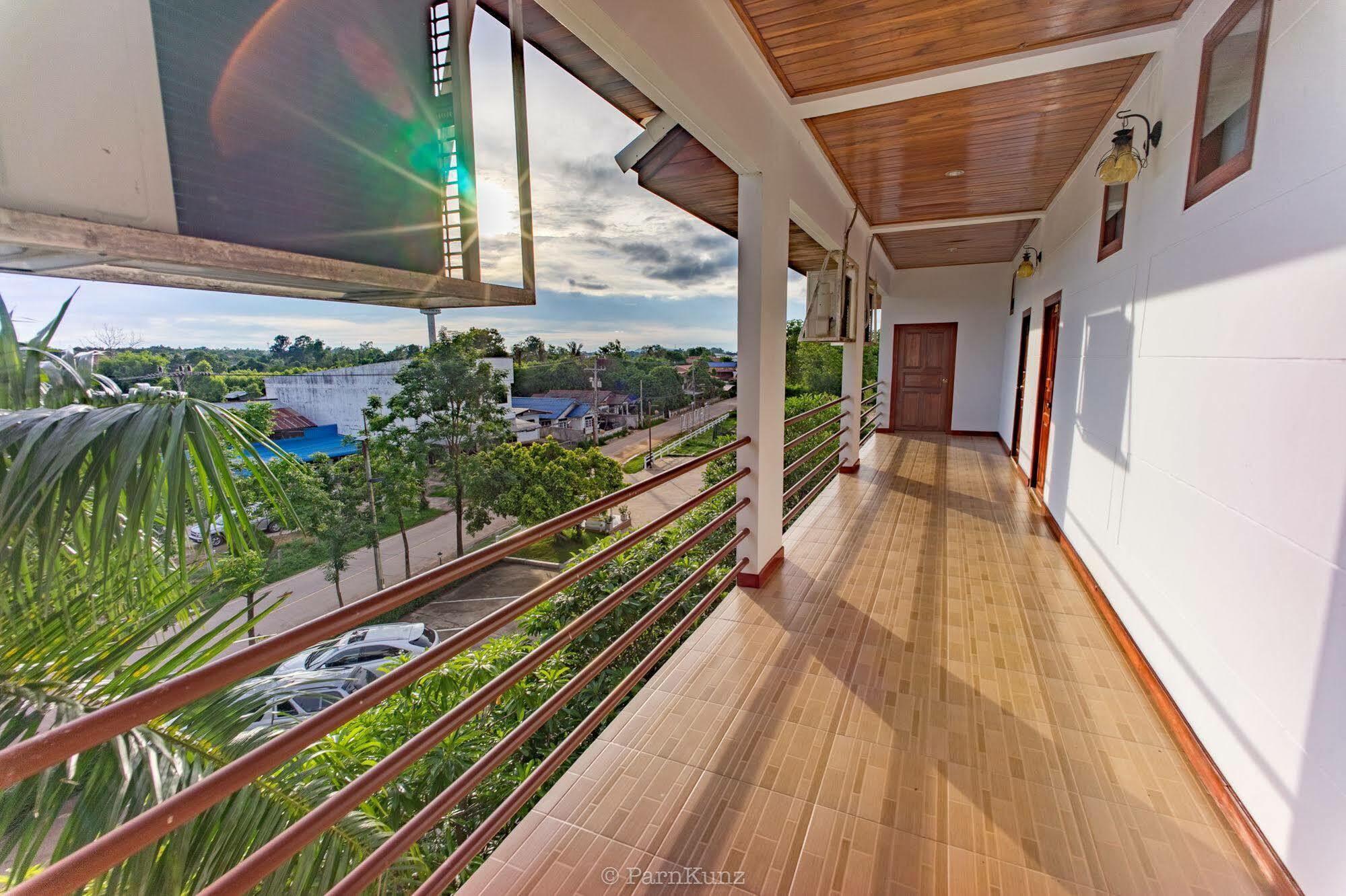 Vieng Khong Hotel Mukdahan Exterior foto