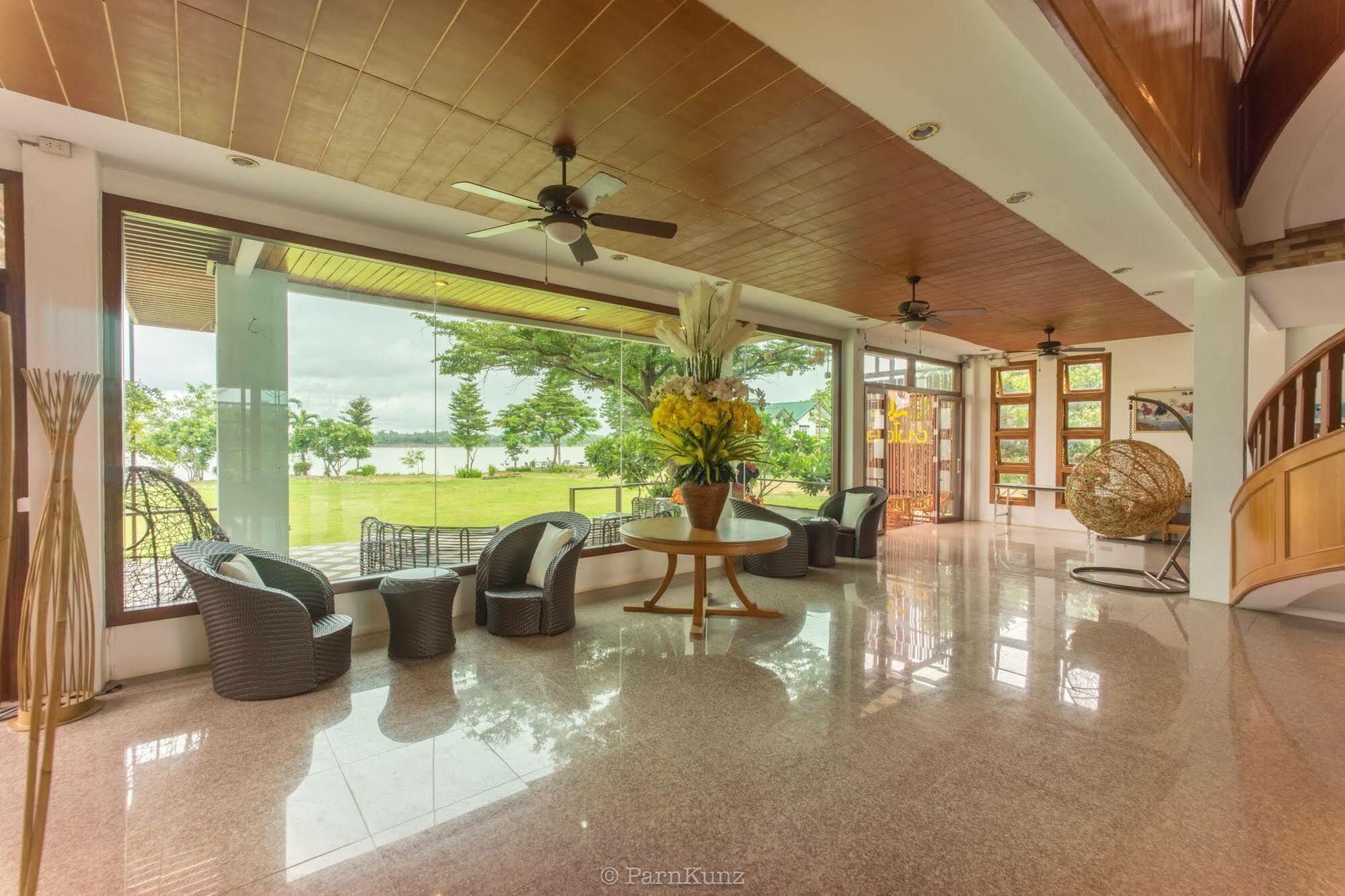 Vieng Khong Hotel Mukdahan Exterior foto